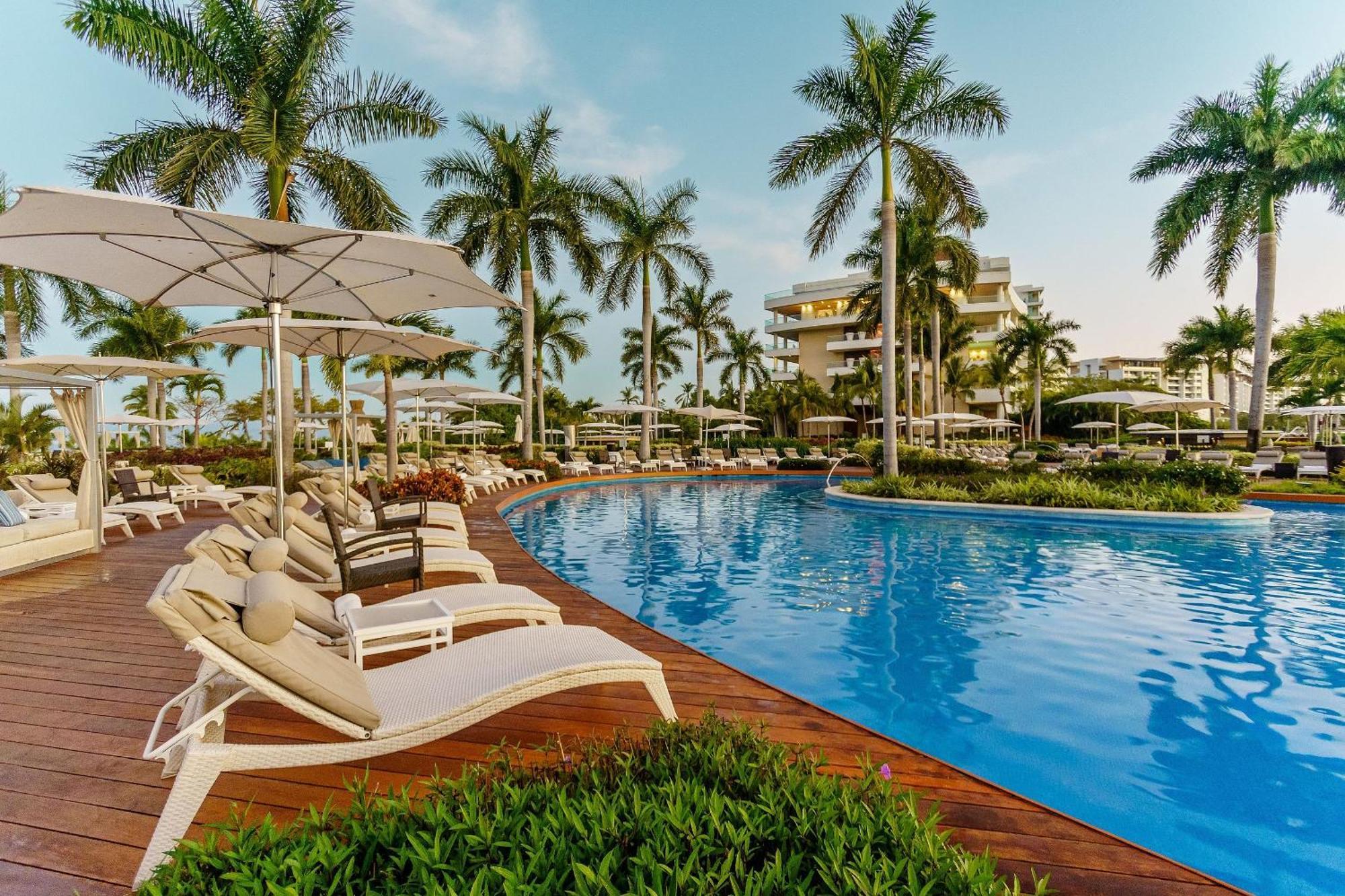 The Grand Luxxe Three Bedroom Spa Suite Nuevo Vallarta Exteriér fotografie